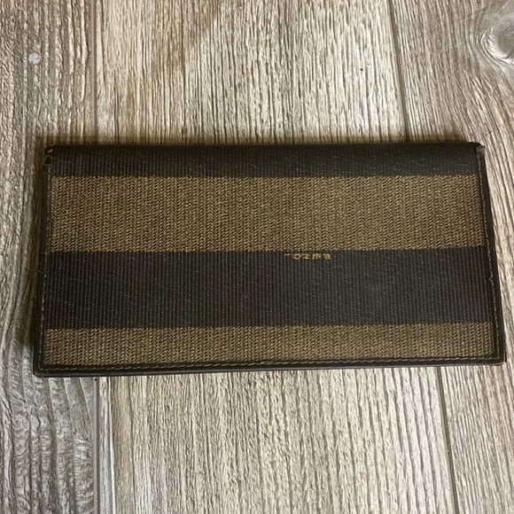 Vintage fendi leather Wallet - Picture 4 of 10